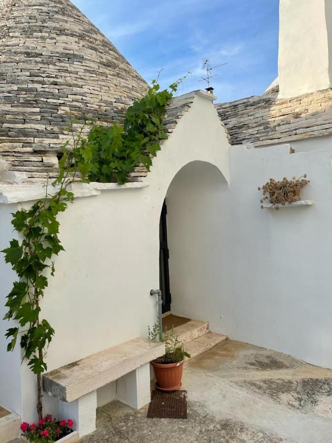Вілла Trullo Assenzio Альберобелло Екстер'єр фото
